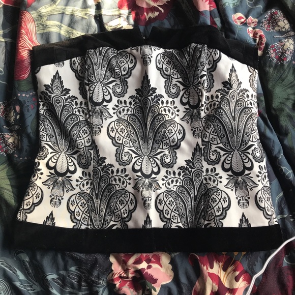 White House Black Market Corset Style Top - Picture 1 of 3